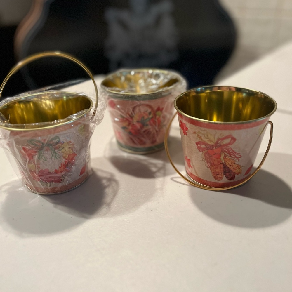 3 Autumn Decorative Gold and Cream Floral Baskets tins